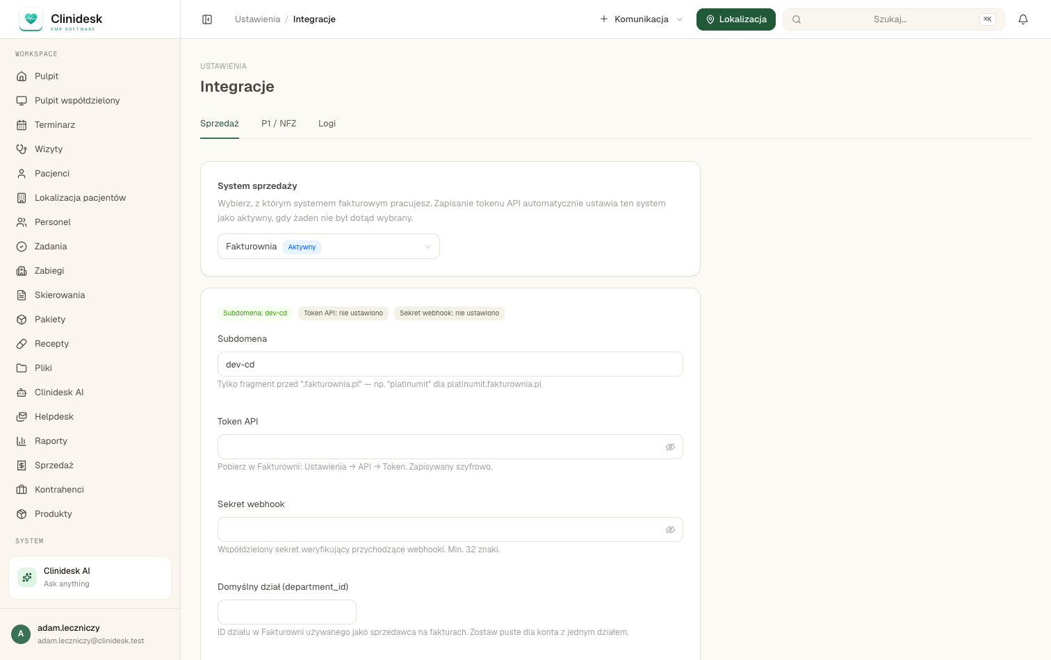 Ustawienia → Integracje → Sprzedaż - wybór systemu (Fakturownia), subdomena, szyfrowany token API i sekret webhook